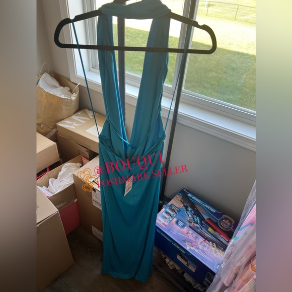 BLOGGERS FAV ZARA BLUE DRAPED HALTER DRESS - Picture 3 of 9